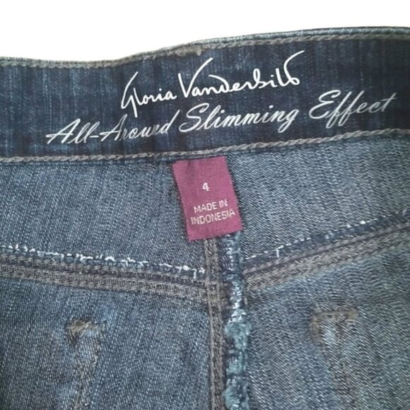 Gloria Vanderbilt Jordyn Embellished Jean Capris - Picture 6 of 6